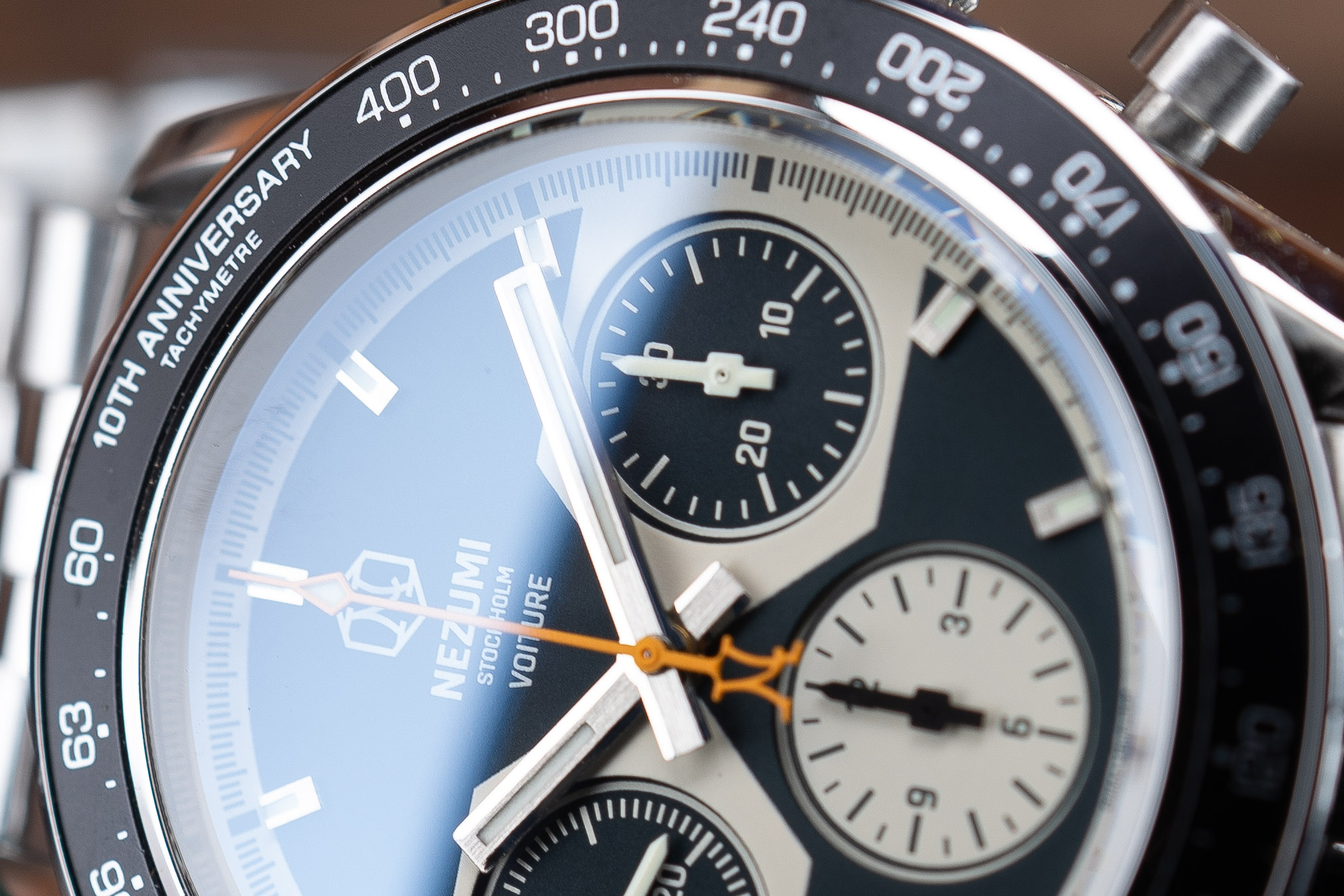 Nezumi Voiture Ref. VM1S.201 mechanical chronograph watch. Closeup.
